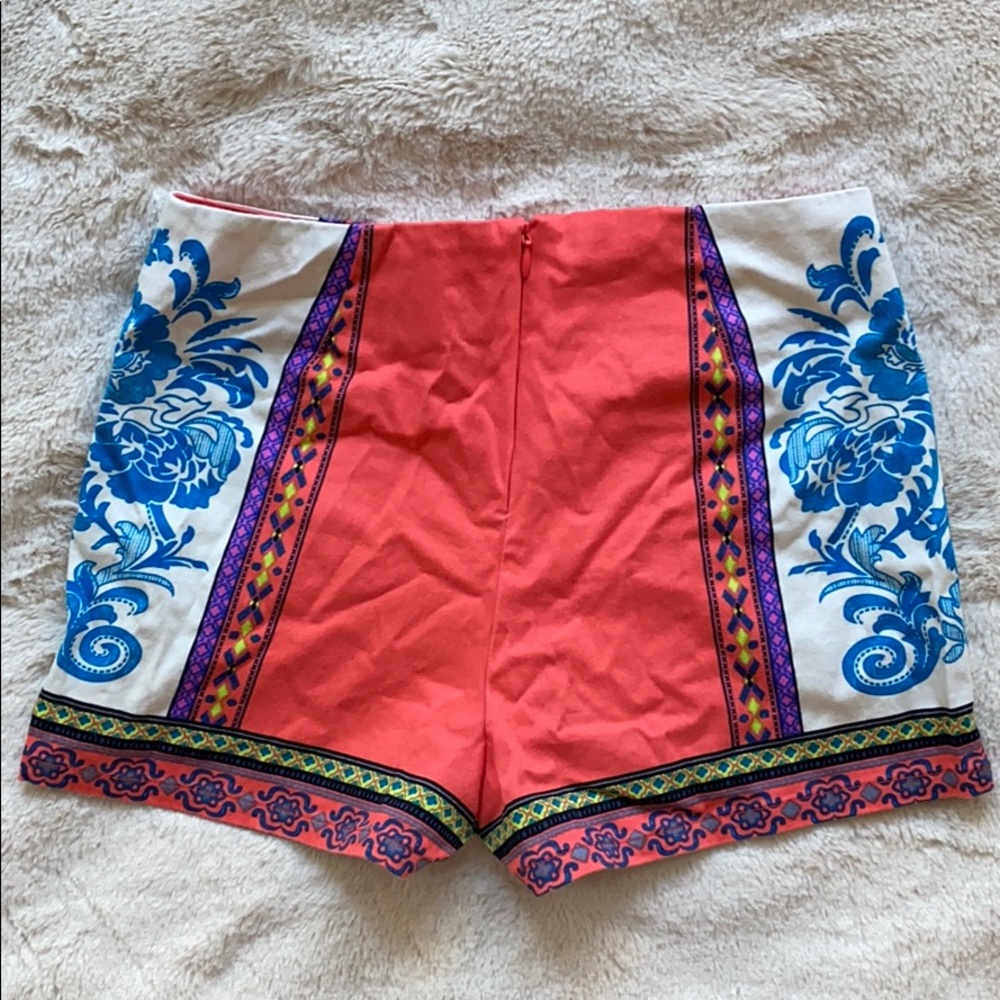 Flying Tomato Shorts Size S - Picture 2 of 3